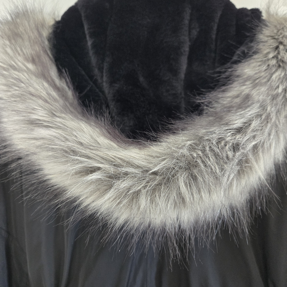 Mossimo Women's Black Parka Coat with Faux Fur Trim Size Small - Picture 3 of 8